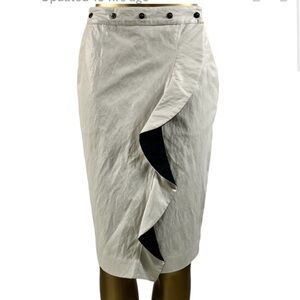NUDE Off -White Faux Leather Skirt w/Ruffled Snap Detail, Knee Length, Size 2
